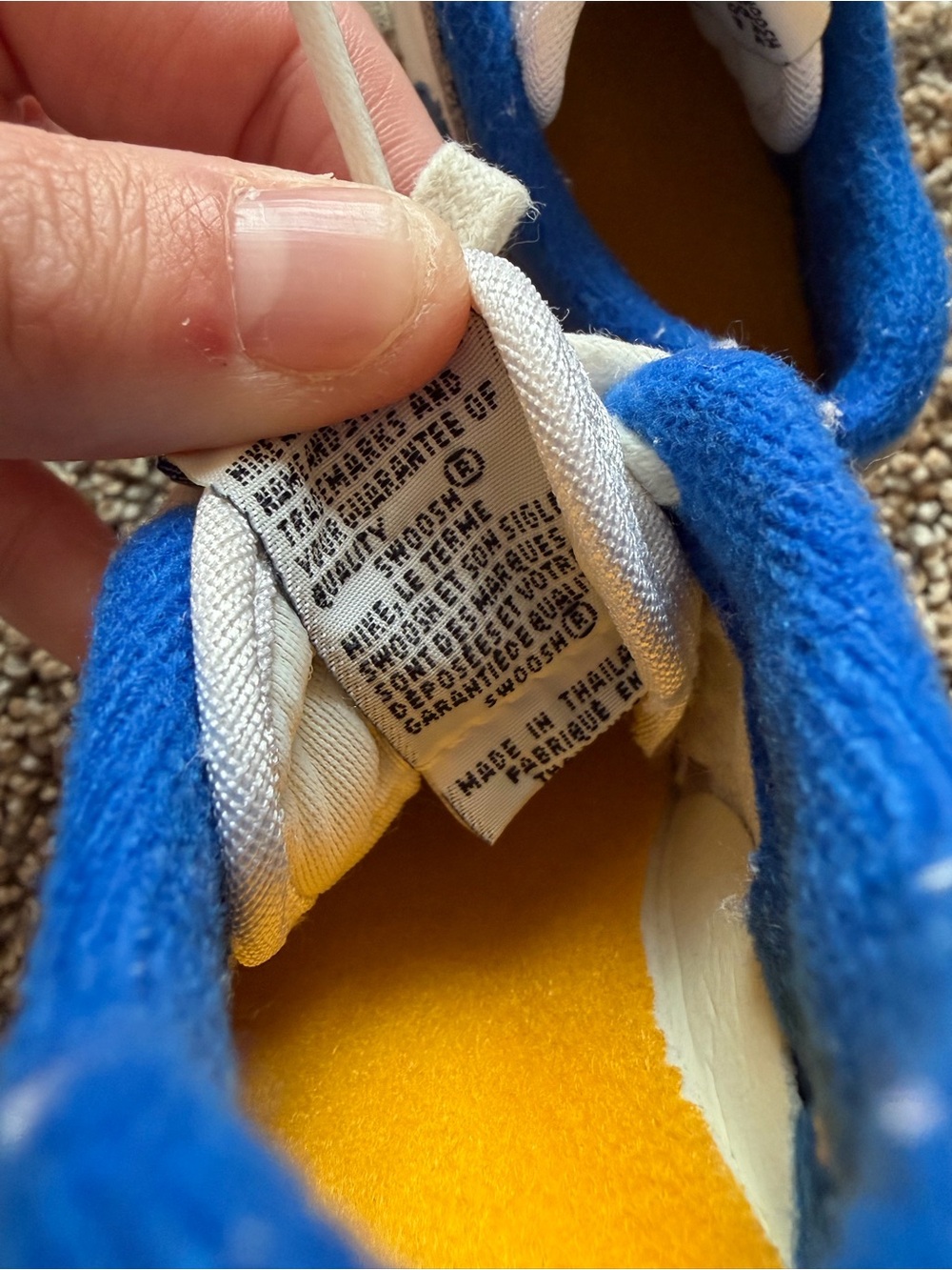 NIKE Vintage Royal Blue & White Sneakers - Picture 6 of 9